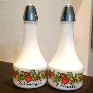 VINTAGE GEMCO CORELLE OIL& VINEGAR BOTTLES
